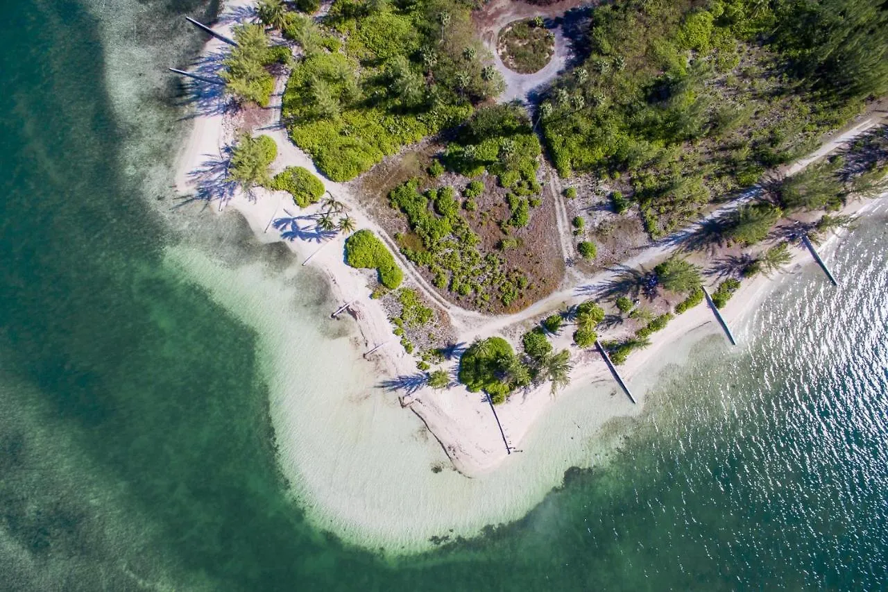 Island House #12 At Rum Point Driftwood Village Feriehus