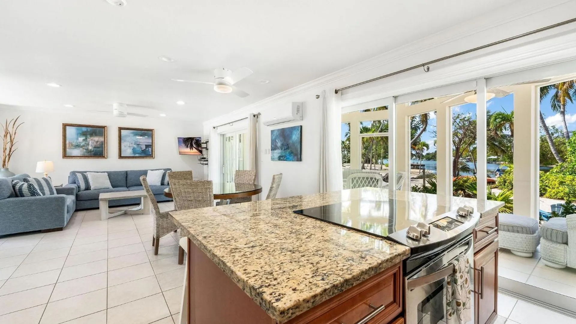 Island House #12 At Rum Point Driftwood Village 0*,  Cayman-øerne